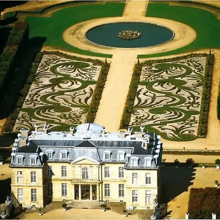 Bed & Breakfast L'escapade Enchantee Paris-disneyland Noisy-le-Grand